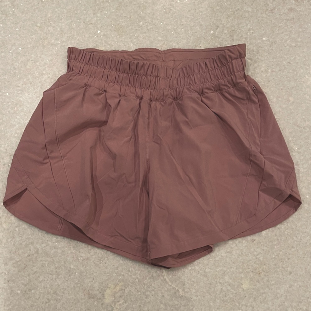 LULULEMON 8 Mauve colored shorts